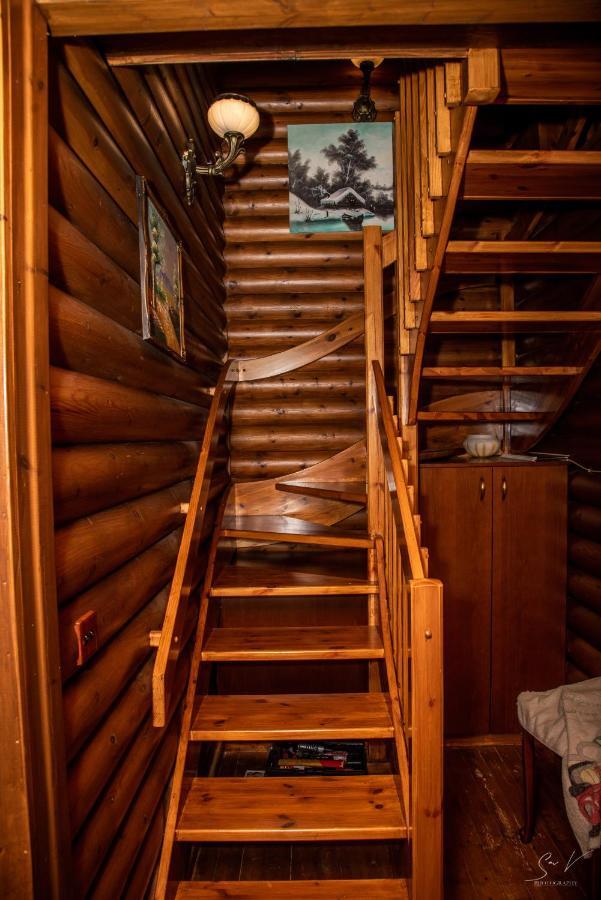 *2 Bdr Log House /Mountains/Queen Bed/Fireplace Gourri Exteriér fotografie