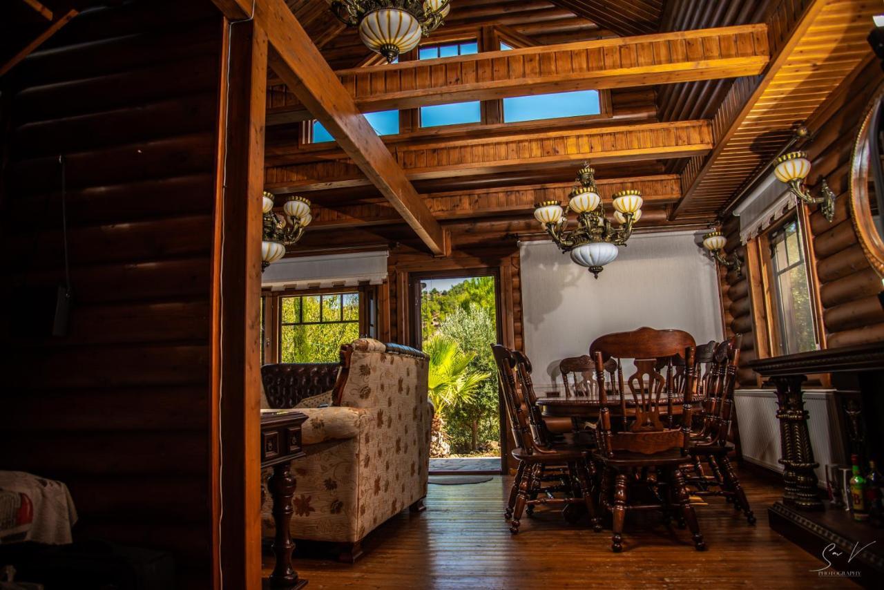 *2 Bdr Log House /Mountains/Queen Bed/Fireplace Gourri Exteriér fotografie